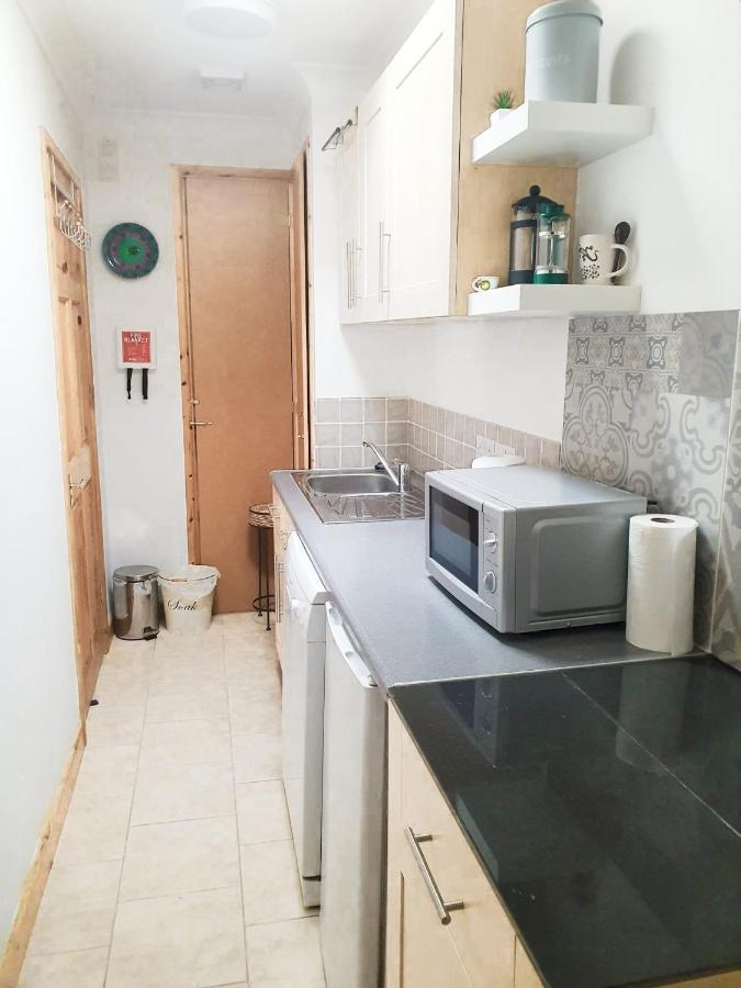 Apartamento Little Dragons Poole Exterior foto
